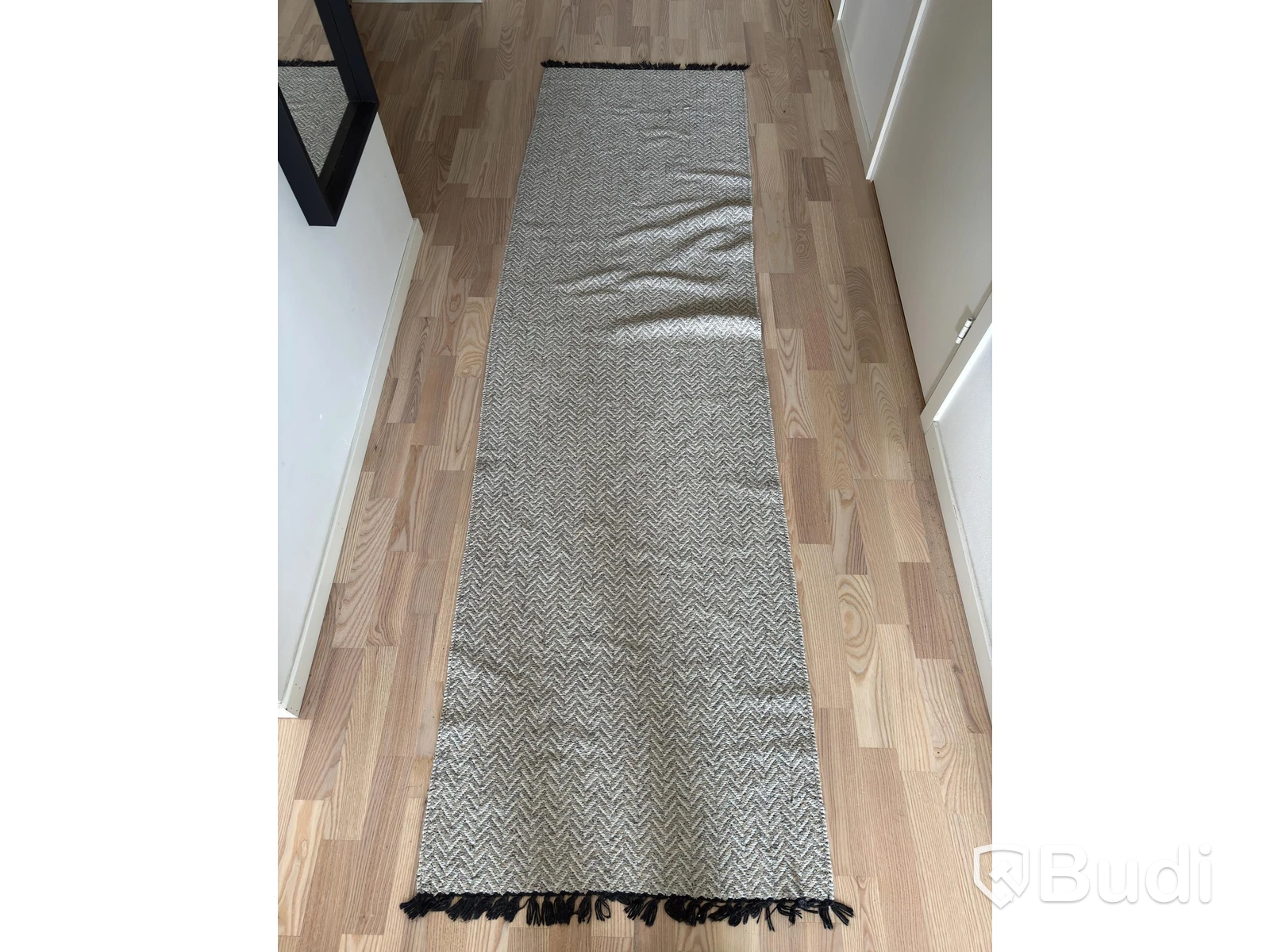 Contents from a fully furnished three-room apartment – see all photos for complete contents