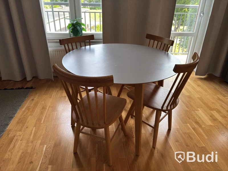 Contents of a fully furnished three-room apartment - see all photos for everything included
