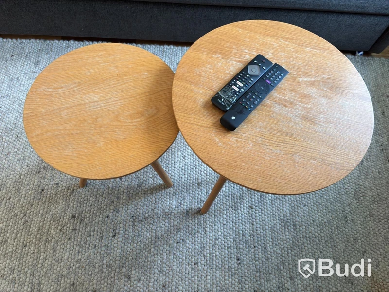 Contents of a fully furnished three-room apartment - see all photos for everything included