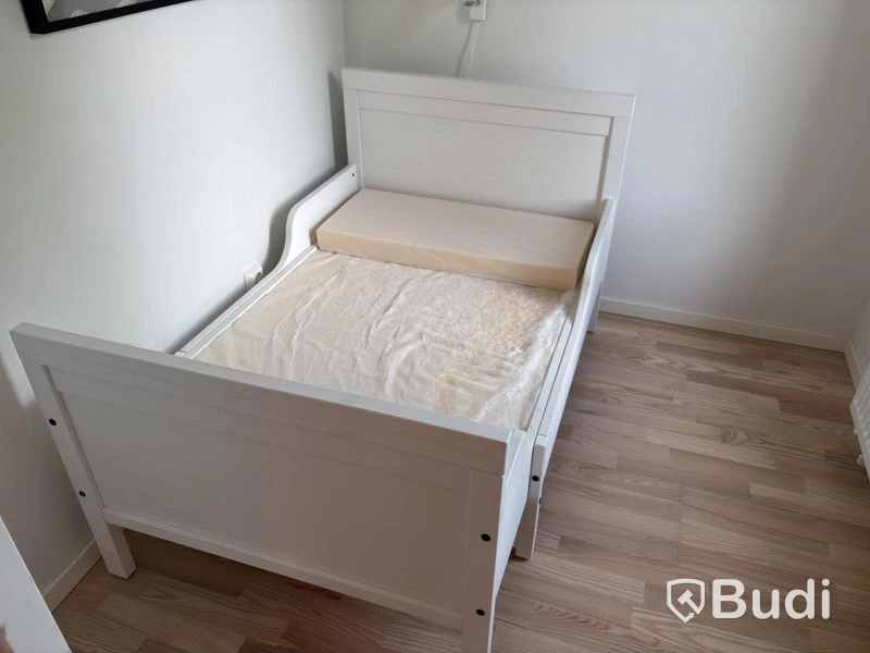 Inventarier till fullt möblerad trerummare - se alla bilder för komplett innehåll
