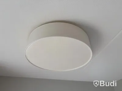 Inventarier till fullt möblerad enrummare - se alla bilder för komplett innehåll