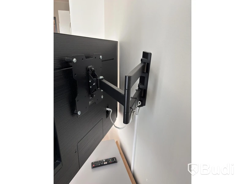 Inventarier till fullt möblerad enrummare - se alla bilder för komplett innehåll