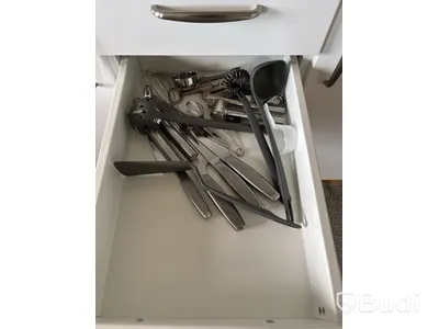 Inventarier till fullt möblerad trerummare - se alla bilder för komplett innehåll
