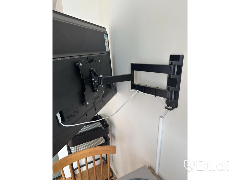 Inventarier till fullt möblerad enrummare - se alla bilder för komplett innehåll