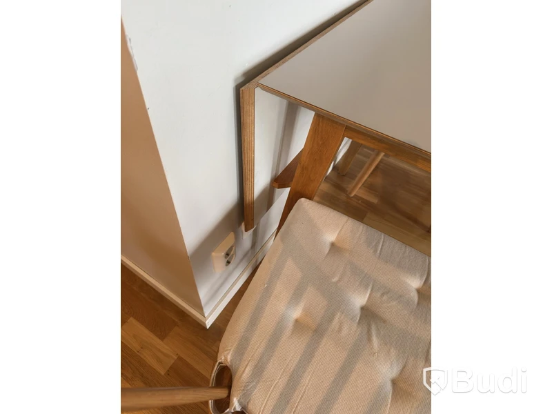 Inventarier till fullt möblerad trerummare - se alla bilder för komplett innehåll