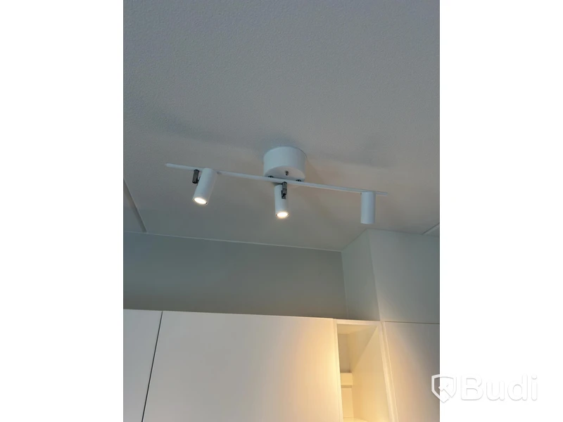 Inventarier till fullt möblerad trerummare - se alla bilder för komplett innehåll