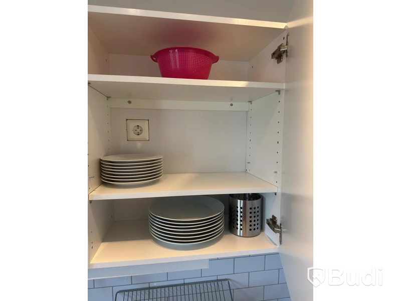 Inventarier till fullt möblerad trerummare - se alla bilder för komplett innehåll