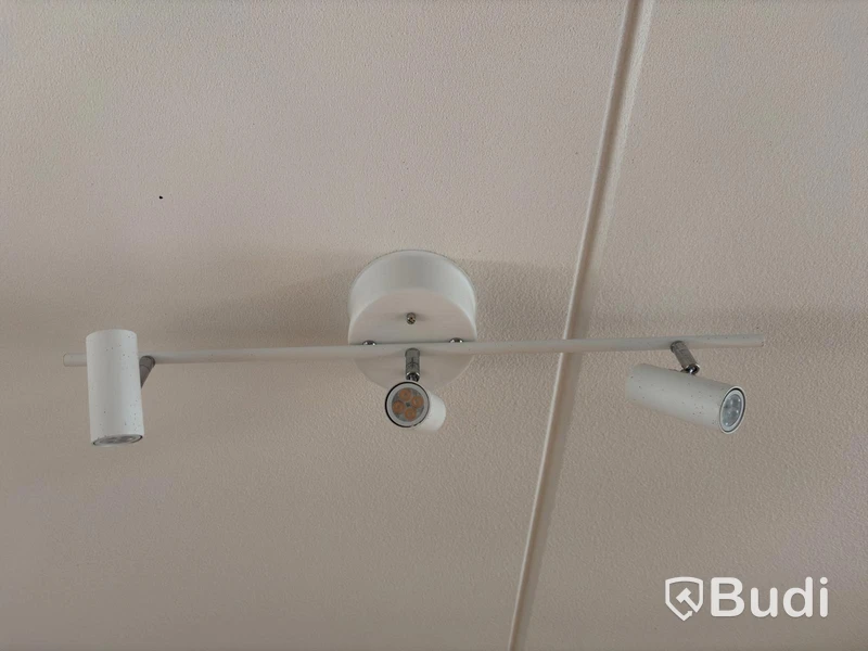Inventarier till fullt möblerad trerummare - se alla bilder för komplett innehåll