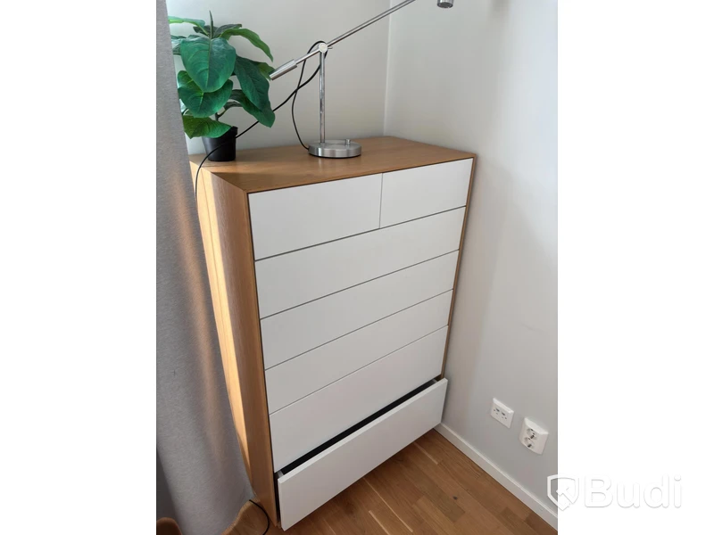 Inventarier till fullt möblerad trerummare - se alla bilder för komplett innehåll