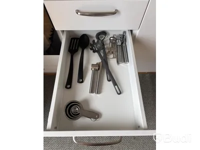 Inventarier till fullt möblerad trerummare - se alla bilder för komplett innehåll