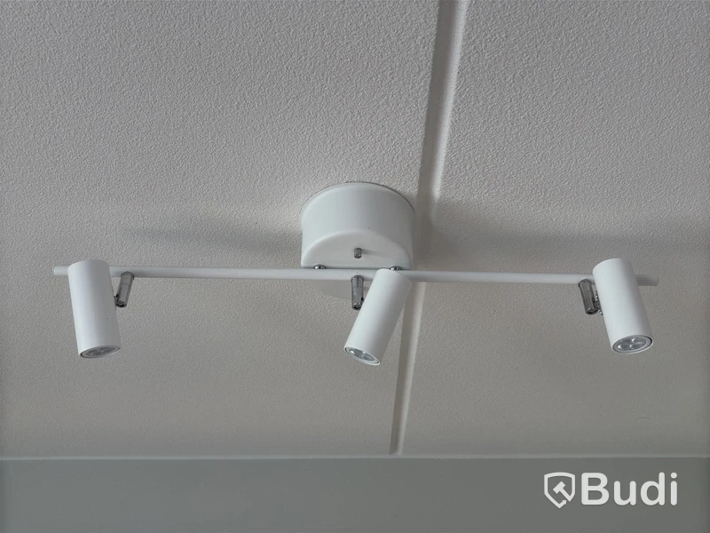 Inventarier till fullt möblerad trerummare - se alla bilder för komplett innehåll