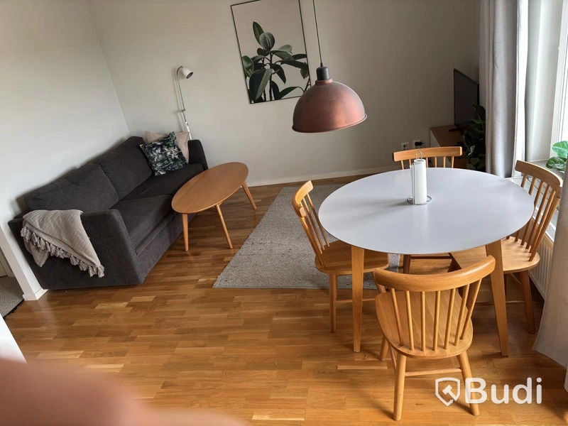 Inventarier till fullt möblerad trerummare - se alla bilder för komplett innehåll