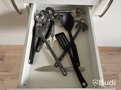 Inventarier till fullt möblerad trerummare - se alla bilder för komplett innehåll