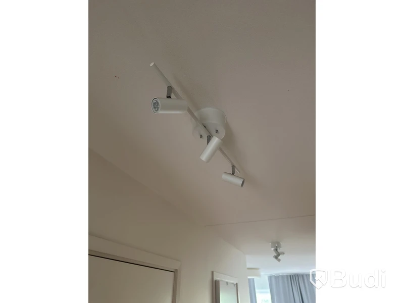 Inventarier till fullt möblerad trerummare - se alla bilder för komplett innehåll