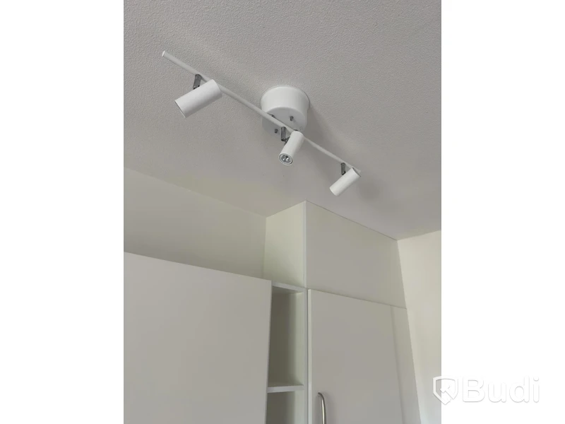 Inventarier till fullt möblerad trerummare - se alla bilder för komplett innehåll