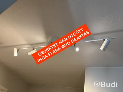 Inventarier till fullt möblerad enrummare - se alla bilder för komplett innehåll