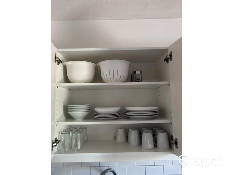 Inventarier till fullt möblerad fyrrummare - se alla bilder för komplett innehåll
