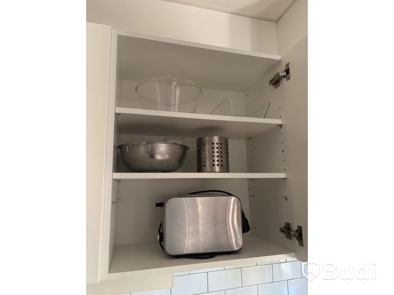 Inventarier till fullt möblerad fyrrummare - se alla bilder för komplett innehåll