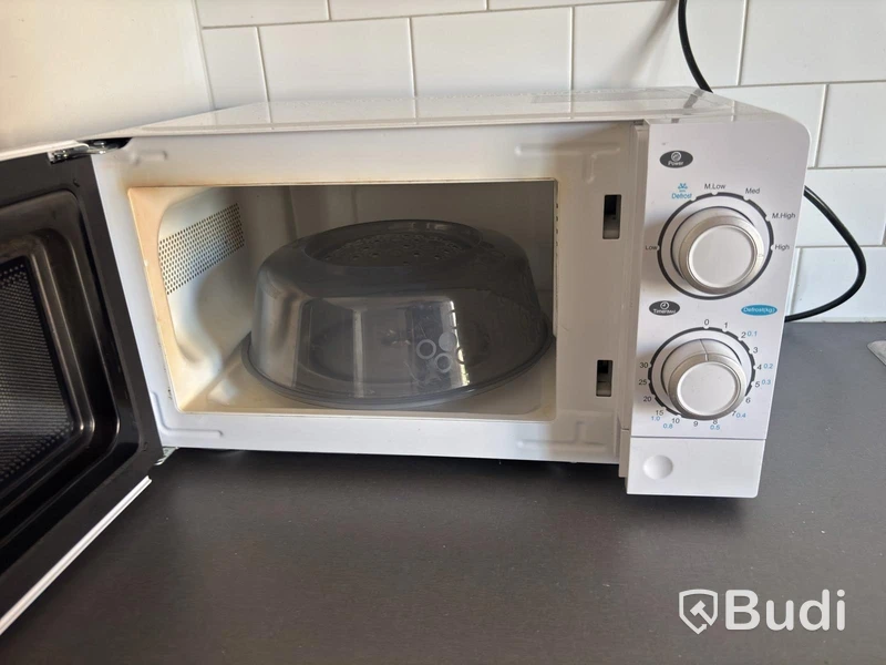Inventarier till fullt möblerad fyrrummare - se alla bilder för komplett innehåll
