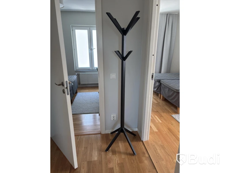 Inventarier till fullt möblerad fyrrummare - se alla bilder för komplett innehåll