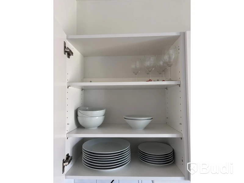 Inventarier till fullt möblerad fyrrummare - se alla bilder för komplett innehåll
