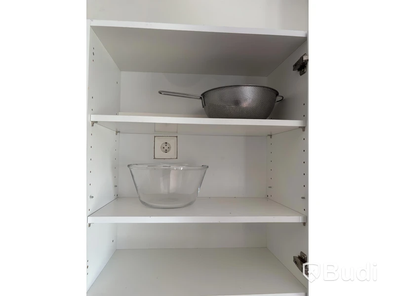 Inventarier till fullt möblerad fyrrummare - se alla bilder för komplett innehåll