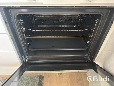 Inventarier till fullt möblerad fyrrummare - se alla bilder för komplett innehåll