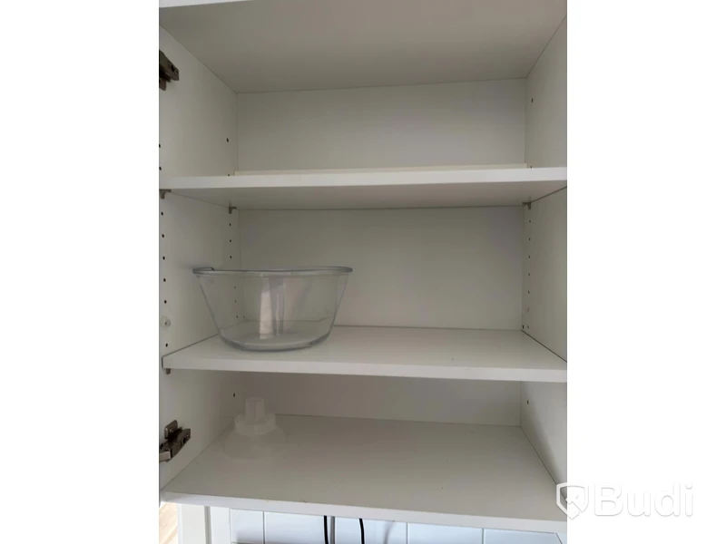 Inventarier till fullt möblerad trerummare - se alla bilder för komplett innehåll