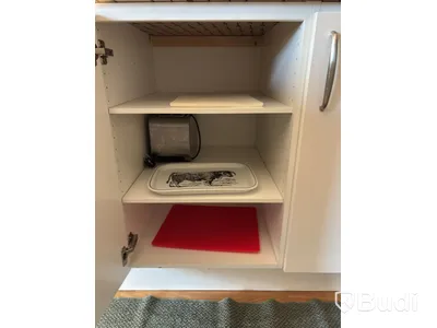 Inventarier till fullt möblerad enrummare - se alla bilder för komplett innehåll