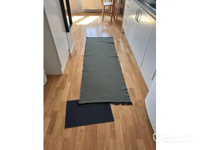 Inventarier till fullt möblerad enrummare - se alla bilder för komplett innehåll