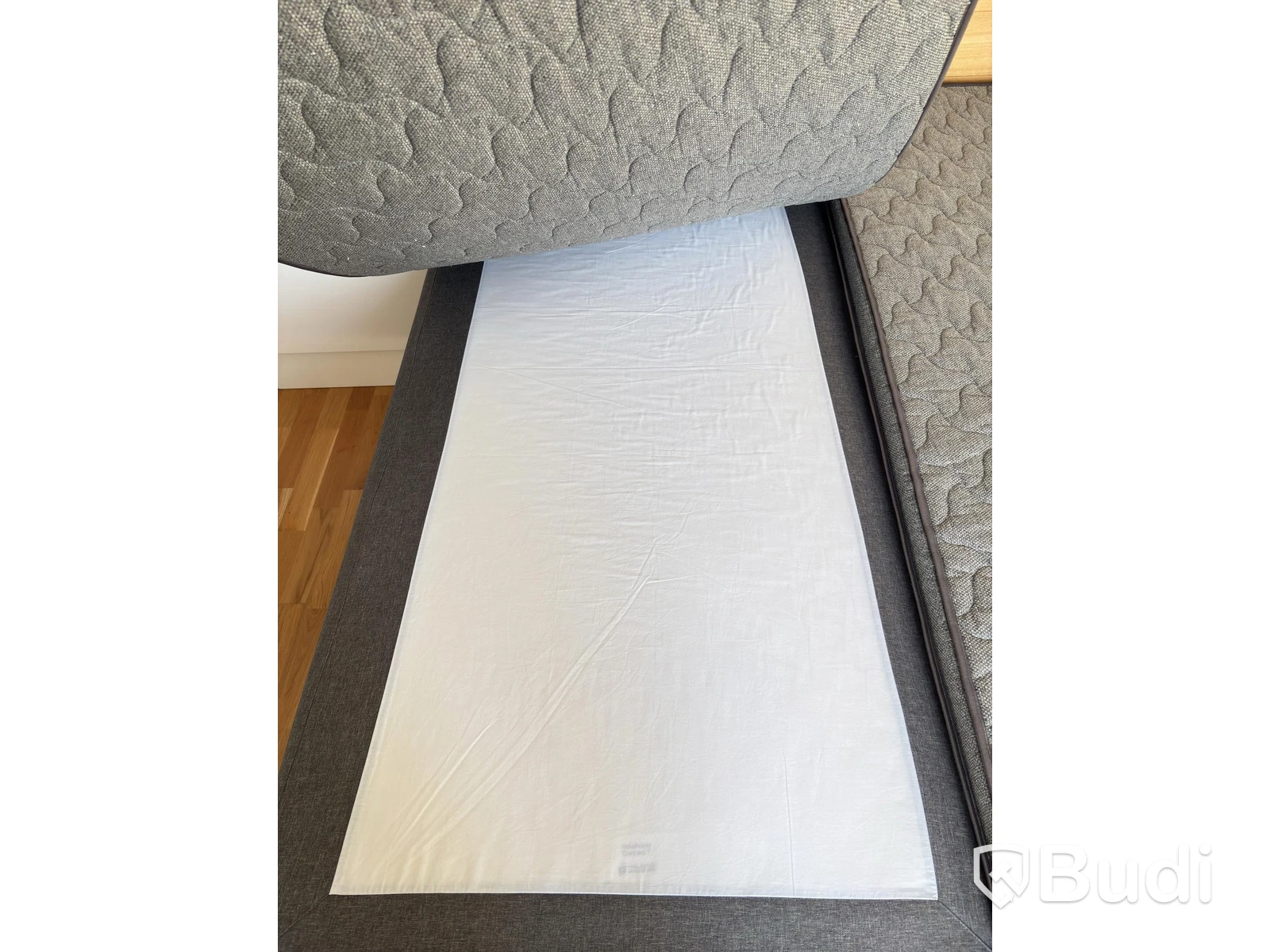 Contents of a fully furnished three-room apartment - see all photos for full contents