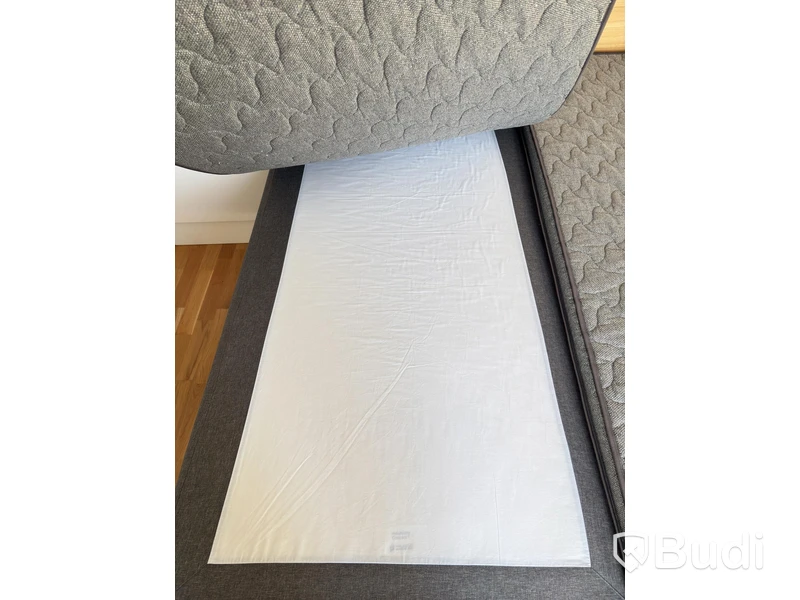 Contents of a fully furnished three-room apartment - see all photos for full contents