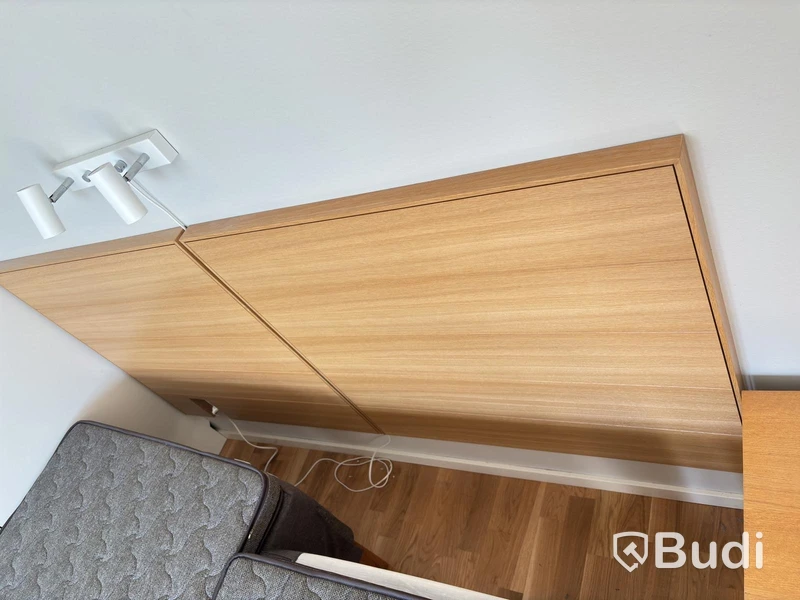 Contents of a fully furnished three-room apartment - see all photos for full contents