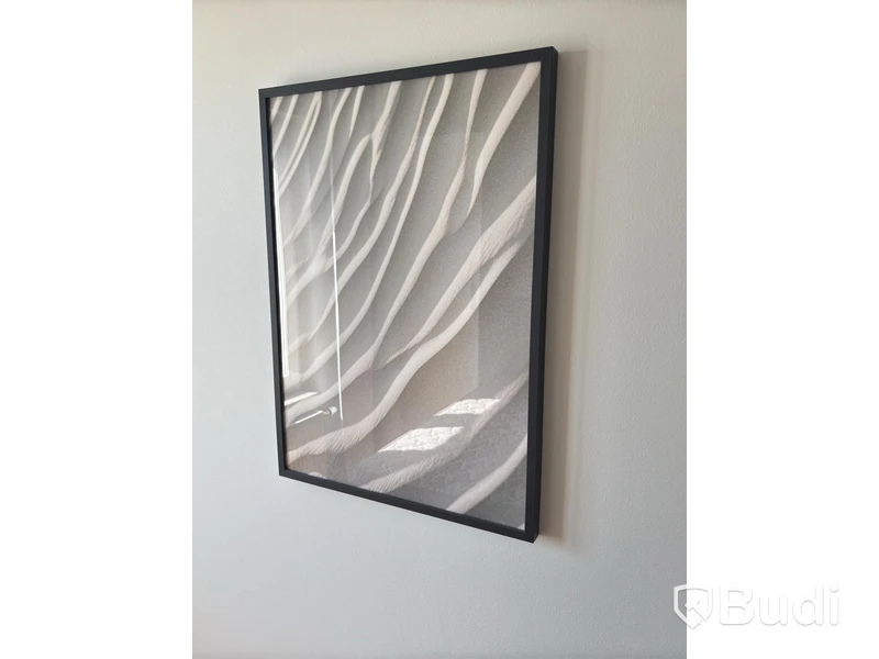 Contents of a fully furnished three-room apartment - see all photos for full contents