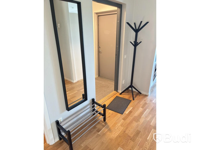 Contents of a fully furnished three-room apartment - see all photos for full contents