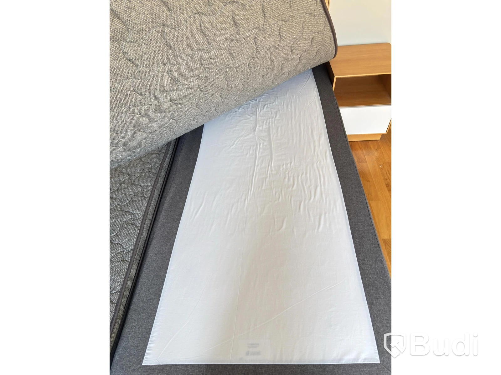 Contents of a fully furnished three-room apartment - see all photos for full contents