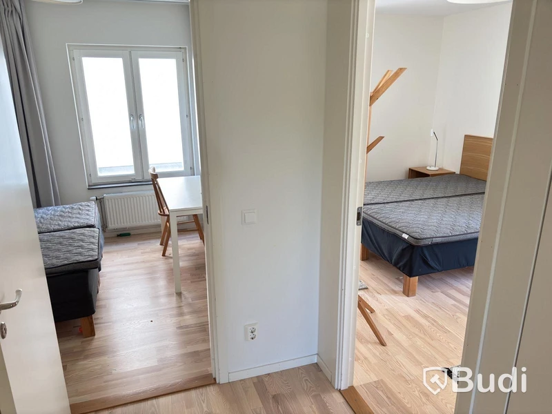 Contents of a fully furnished four-room apartment - see all images for complete contents