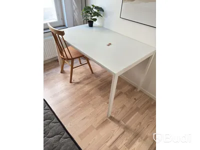 Contents of a fully furnished four-room apartment - see all images for complete contents