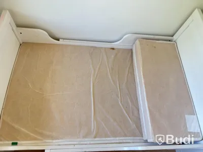 Contents of a fully furnished four-room apartment - see all images for complete contents