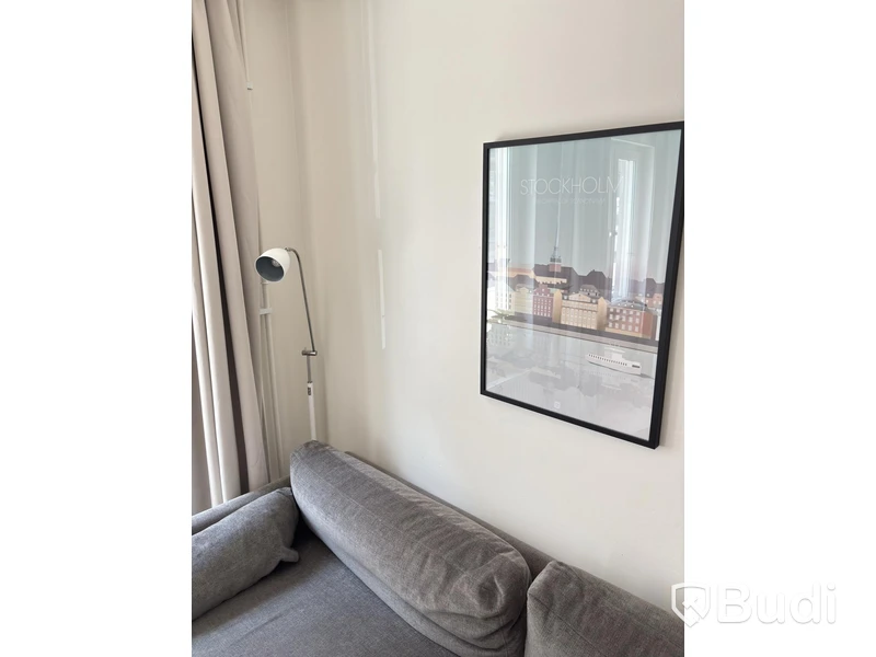 Contents of a fully furnished four-room apartment - see all images for complete contents
