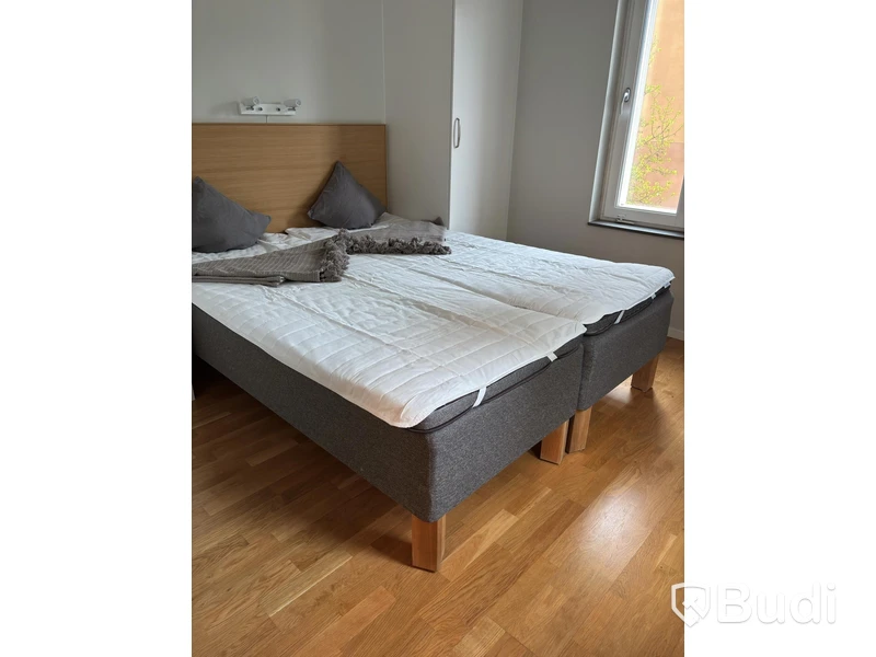 Inventarier till fullt möblerad tvårummare - se alla bilder för komplett innehåll