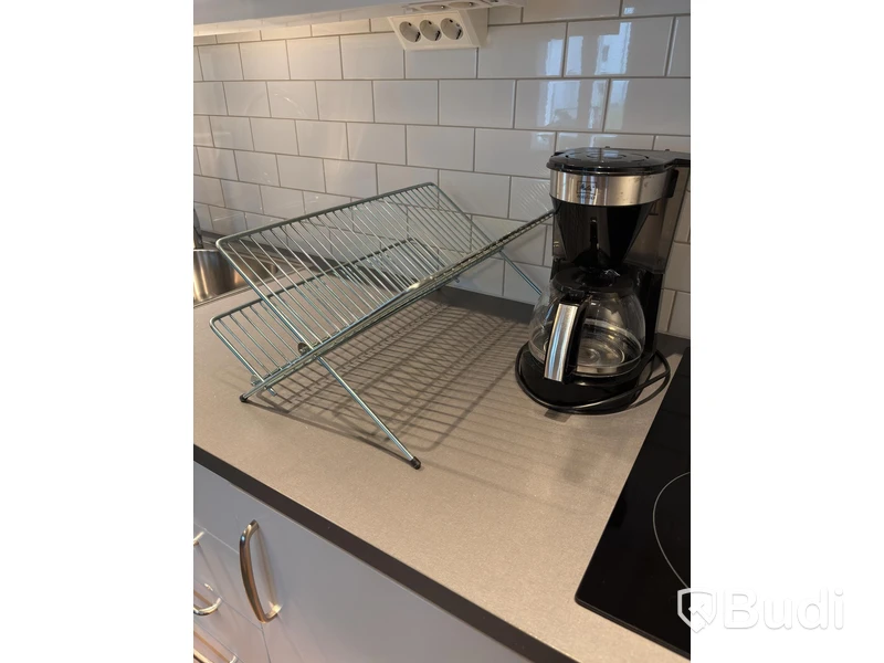 Inventarier till fullt möblerad tvårummare - se alla bilder för komplett innehåll