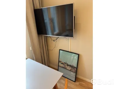 Inventarier till fullt möblerad enrummare - se alla bilder för komplett innehåll