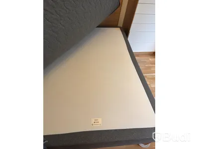 Inventarier till fullt möblerad enrummare - se alla bilder för komplett innehåll