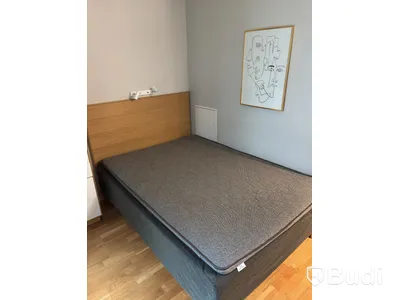 Inventarier till fullt möblerad enrummare - se alla bilder för komplett innehåll