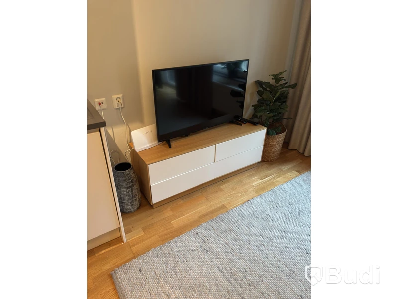 Inventarier till fullt möblerad tvårummare - se alla bilder för komplett innehåll