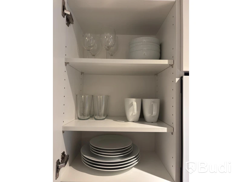 Inventarier till fullt möblerad tvårummare - se alla bilder för komplett innehåll