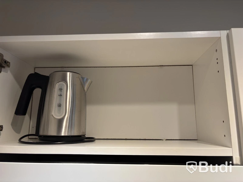 Inventarier till fullt möblerad tvårummare - se alla bilder för komplett innehåll