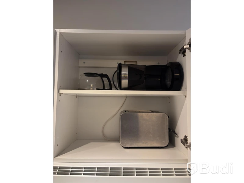 Inventarier till fullt möblerad tvårummare - se alla bilder för komplett innehåll