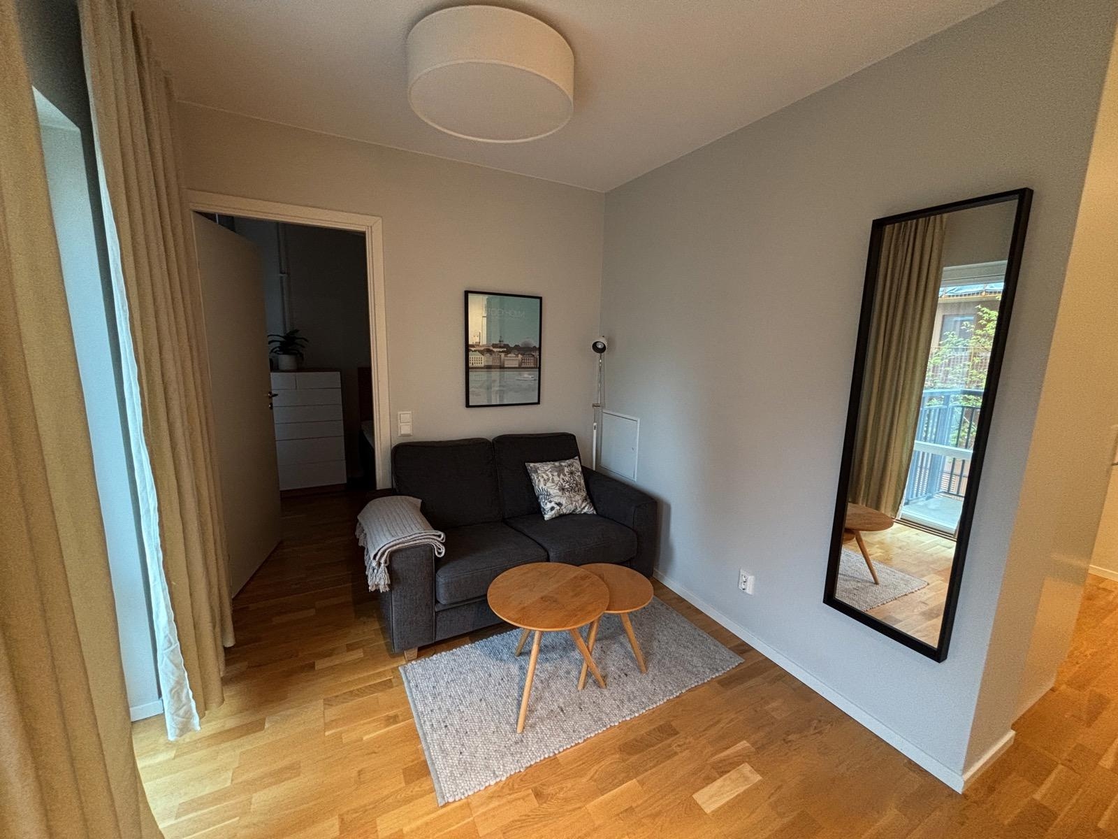 Inventarier till fullt möblerad tvårummare - se alla bilder för komplett innehåll